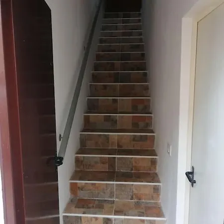 Apartament Individual Privada, Piso De 3 Con Areas Compartidas