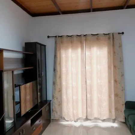 Apartament Individual Privada, Piso De 3 Con Areas Compartidas *