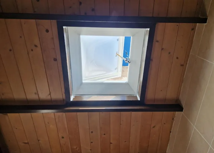 Individual Privada, Piso De 3 Con Areas Compartidas